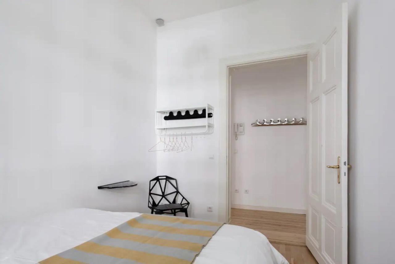 Luxury 2 Bedroom Apartment In The Heart Of Mitte, Berlin Eksteriør billede