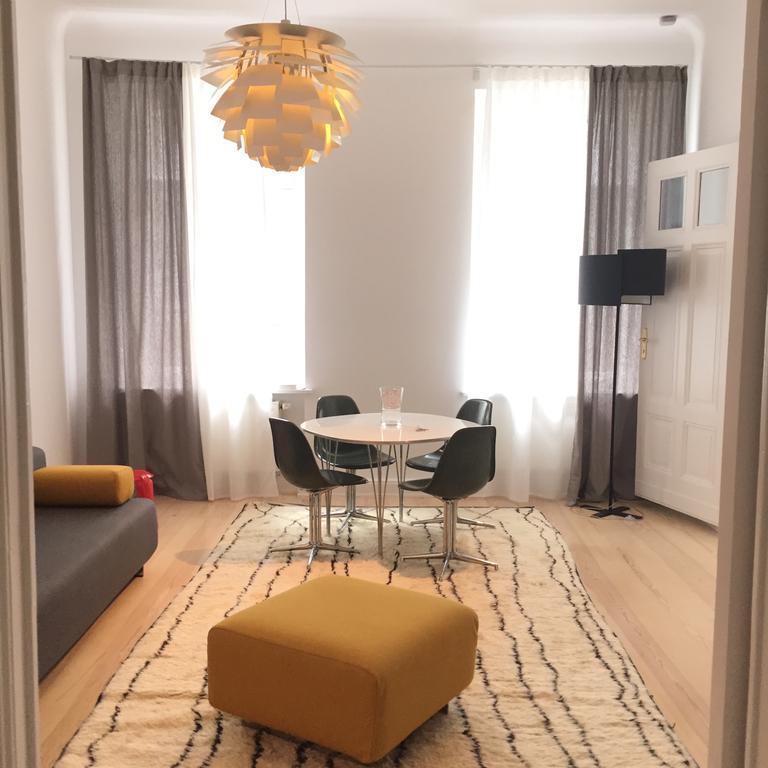 Luxury 2 Bedroom Apartment In The Heart Of Mitte, Berlin Værelse billede